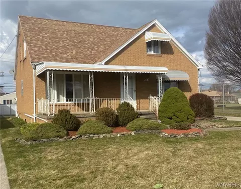 46 Saint Marys Dr, Lackawanna, NY 14218