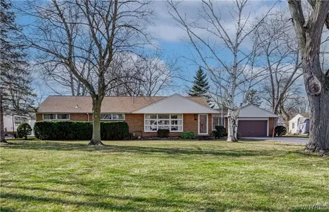 3766 Ransomville Rd, Porter, NY 14131