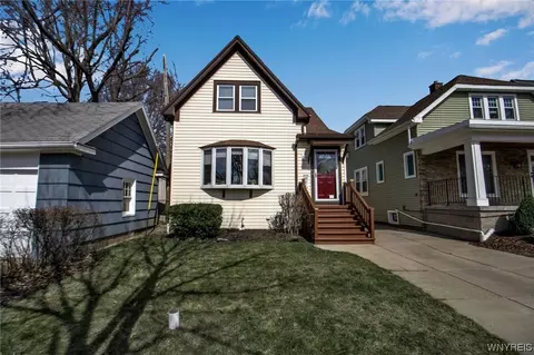 300 Mckinley Ave, Buffalo, NY 14217