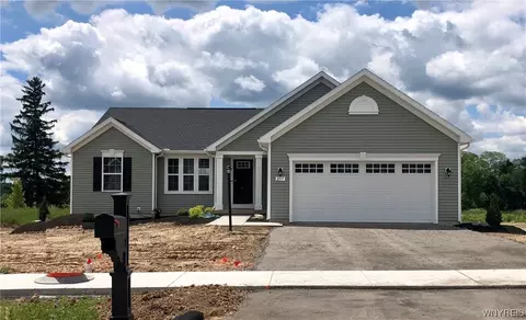 325 Stonebridge Rd, Grand Island, NY 14072