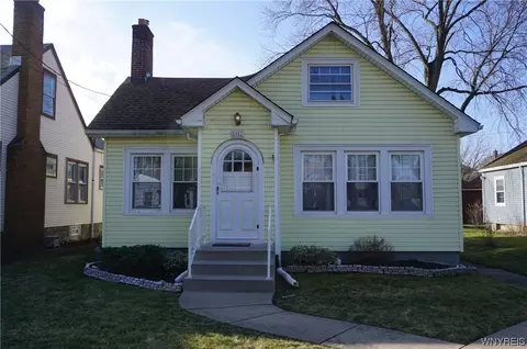 2443 Whitney Ave, Niagara Falls, NY 14301