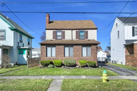 2946 Michigan Ave, Niagara Falls, NY 14305