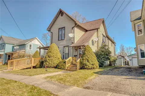89 Summit St, Salamanca, NY 14779