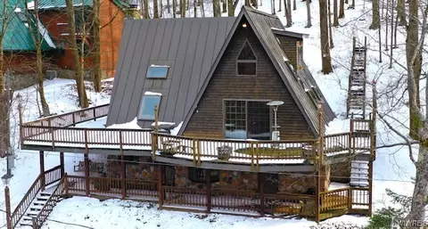 13 Four Wheel Dr, Ellicottville, NY 14731