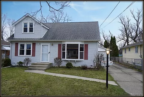 74 2nd Ave, Lancaster, NY 14086
