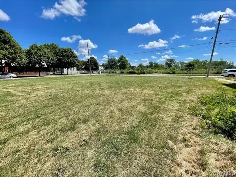 218 27th St, Niagara Falls, NY 14303