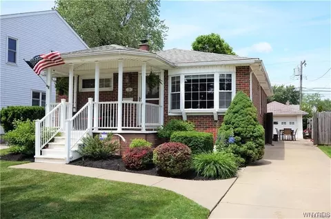 126 Thorncliff Rd, Buffalo, NY 14223