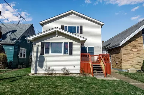 2818 Michigan Ave, Niagara Falls, NY 14305