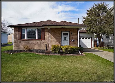 32 Fradine Dr, Cheektowaga, NY 14227