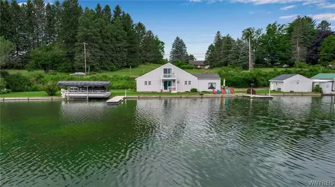 307 Lakeview Blvd, Delevan, NY 14042