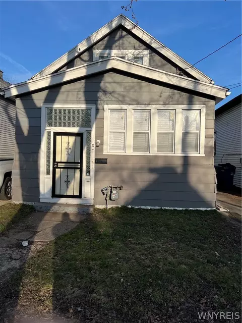107 Erb St, Buffalo, NY 14215