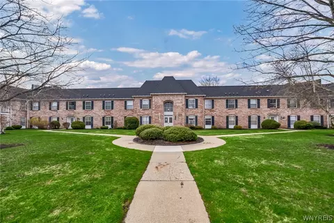 4545 Chestnut Ridge Rd #210A, Amherst, NY 14228