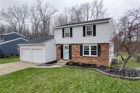 3974 Nottingham Ter, Hamburg, NY 14075