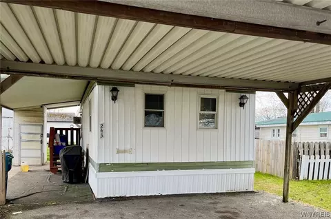 243 Branch St, Lockport, NY 14094