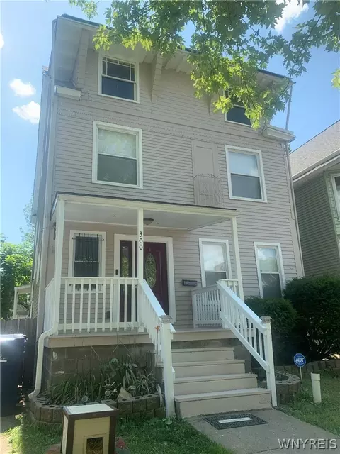 300 15th St, Buffalo, NY 14213