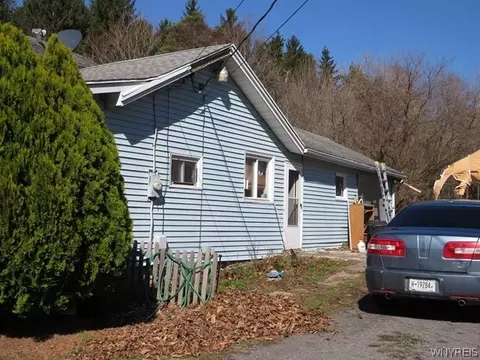 13461 Allis Rd, Barre, NY 14411