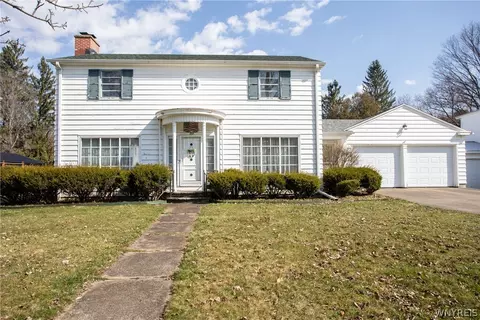 20 Maple Ave, Franklinville, NY 14737