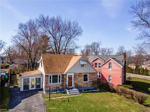 4538 Windsor, Hamburg, NY 14075