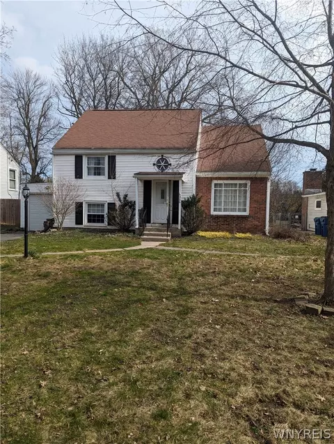 206 Lehn Springs Dr, Amherst, NY 14221