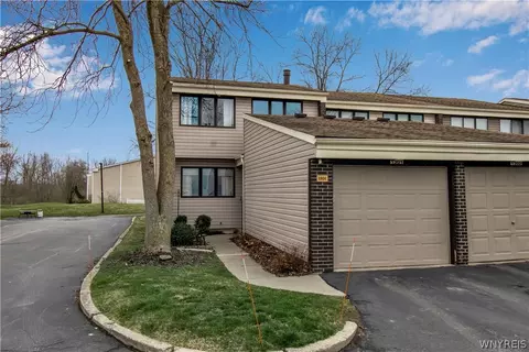 1301 Netherton Ct, East Amherst, NY 14051