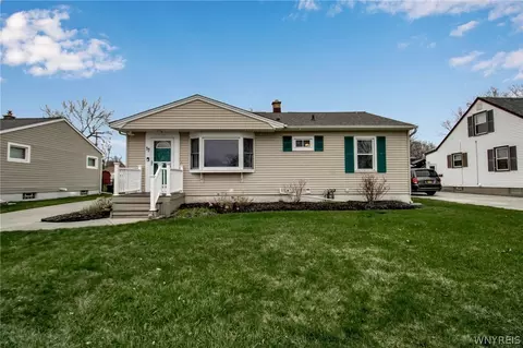 17 Karen Dr, Tonawanda, NY 14150