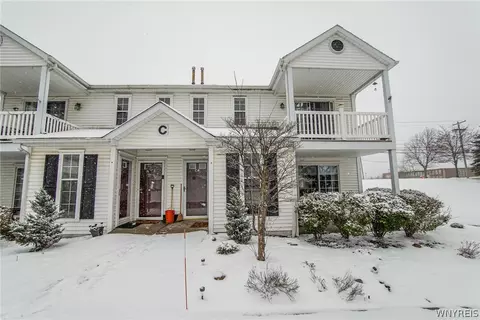 4330 Berkley Pl #C4, Hamburg, NY 14075