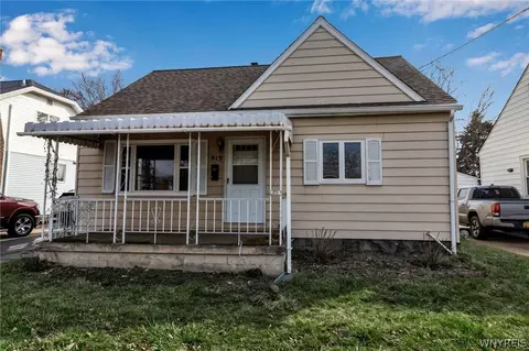 419 79th St, Niagara Falls, NY 14304