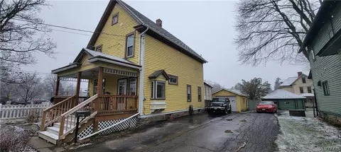 15 E Genesee St, Wellsville, NY 14895