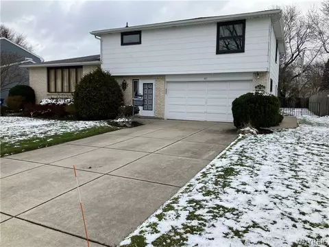 481 Shetland Dr, Amherst, NY 14221