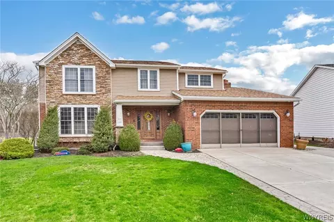 87 Liberty Ln, West Seneca, NY 14224