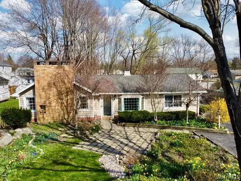 6647 Gates Dr, Evans, NY 14047
