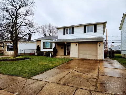 49 Grand Prix Dr, Cheektowaga, NY 14227