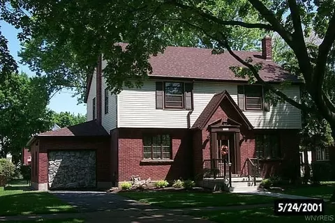 2222 Forest Ave, Niagara Falls, NY 14301