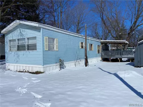 13 Orange Grove Dr, Batavia, NY 14020