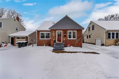 149 Washington Ave, Kenmore, NY 14217