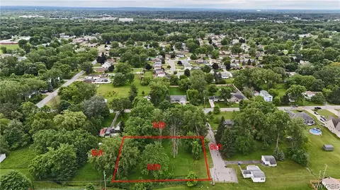112 Terrace Blvd, West Seneca, NY 14224