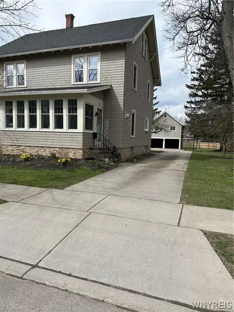 516 North St, Aurora, NY 14052
