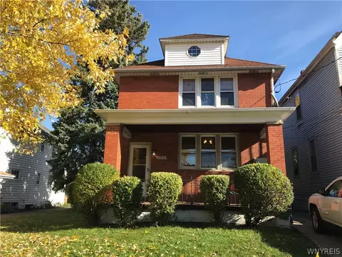 123 Pine Ridge Rd, Buffalo, NY 14211