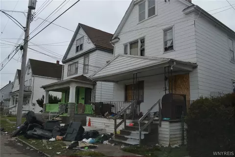 107 Peck St, Buffalo, NY 14212