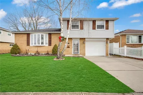 19 Nassau Ln, Cheektowaga, NY 14225