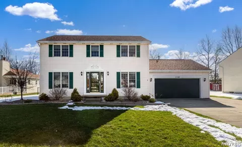 7183 Balla Dr, Wheatfield, NY 14120