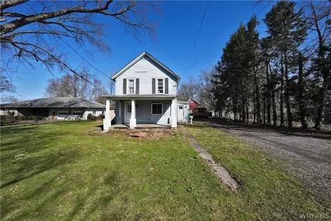 167 Newman St, Springville, NY 14141