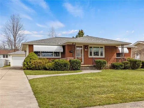 285 Sunrise Blvd, Amherst, NY 14221