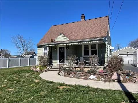 2435 Washington St, Wheatfield, NY 14304