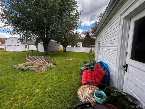 Exterior - 1512 Walnut St, Olean, NY 14760 photo 9 of 10