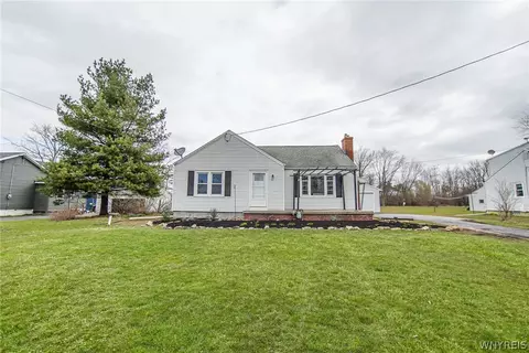 61 New Bullis Rd, Elma, NY 14059