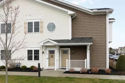 293 Northill Dr #G, Amherst, NY 14221