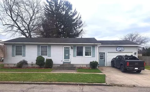 255 71st St, Niagara Falls, NY 14304