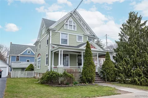 11 Washington Ave, Batavia, NY 14020