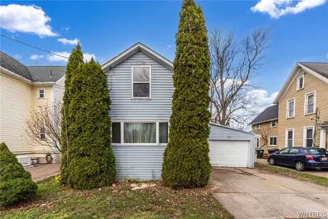 28 Catherine St, Tonawanda, NY 14150